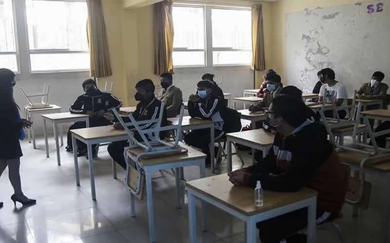 Arequipa: denunciarán a 43 educadores por enseñar con títulos falsos